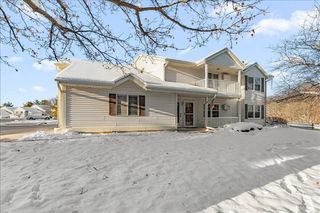831 Devonshire LANE #D, West Bend, WI 53090