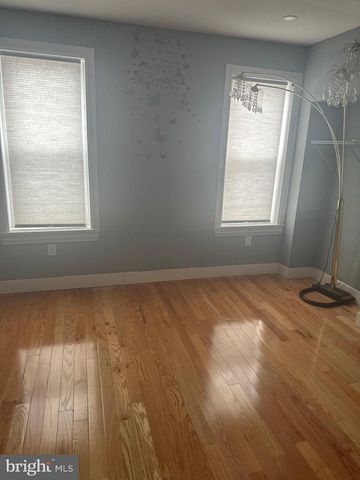 814 W BIRCH ST, Philadelphia, PA 19133
