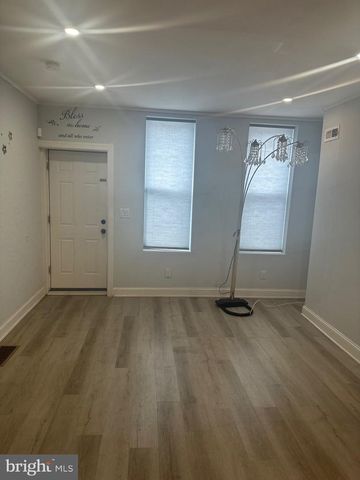 814 W BIRCH ST, Philadelphia, PA 19133