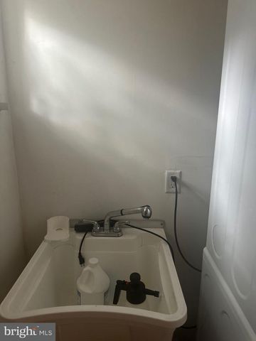 814 W BIRCH ST, Philadelphia, PA 19133