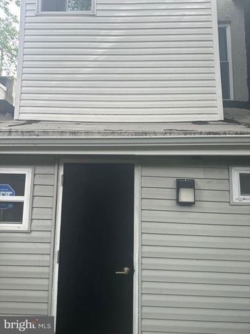 814 W BIRCH ST, Philadelphia, PA 19133