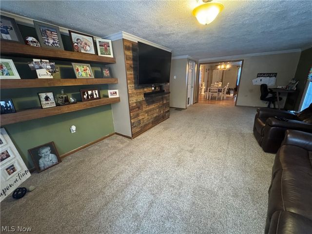 1105 Pacific Road NE, Carrollton, OH 44615