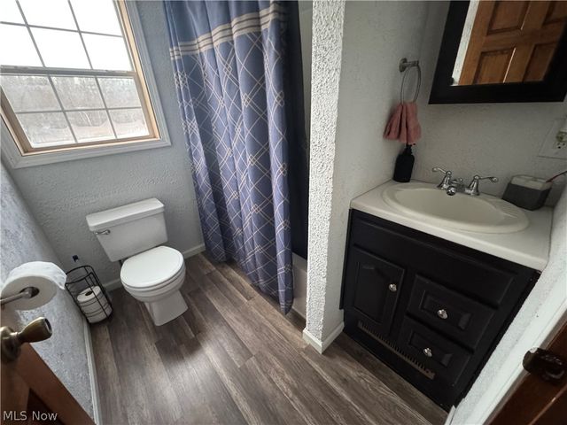 1105 Pacific Road NE, Carrollton, OH 44615