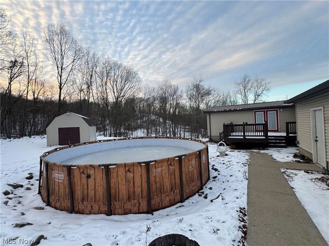 1105 Pacific Road NE, Carrollton, OH 44615