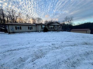 1105 Pacific Road NE, Carrollton, OH 44615