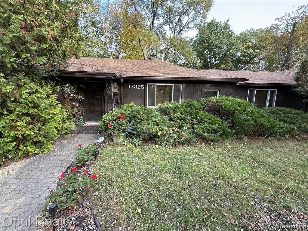 12325 Hannan Road, Romulus, MI 48174