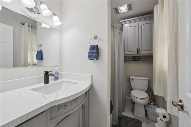 167 Ridgewood Street, Bridge City, TX 77611