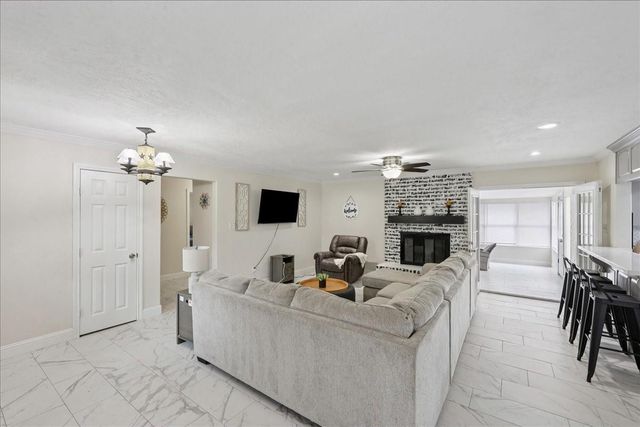 167 Ridgewood Street, Bridge City, TX 77611