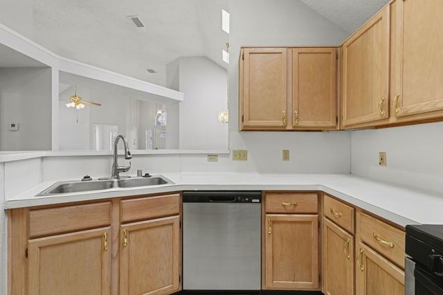 6921 Hominy Ridge, Rowlett, TX 75089