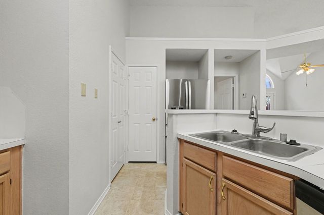 6921 Hominy Ridge, Rowlett, TX 75089