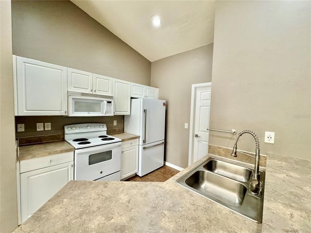 2172 MACARIS AVENUE, North Port, FL 34286