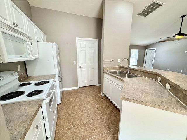 2172 MACARIS AVENUE, North Port, FL 34286