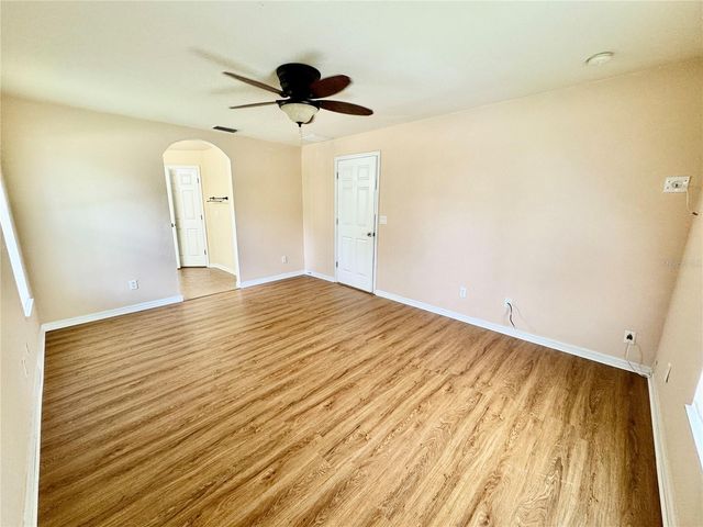 2172 MACARIS AVENUE, North Port, FL 34286