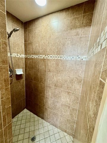 2172 MACARIS AVENUE, North Port, FL 34286