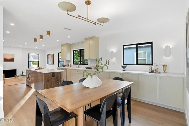 2801 Ceilhunt Avenue, Los Angeles, CA 90064