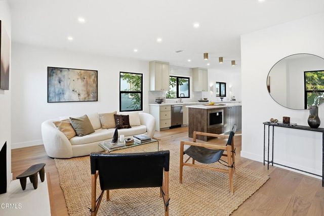 2801 Ceilhunt Avenue, Los Angeles, CA 90064