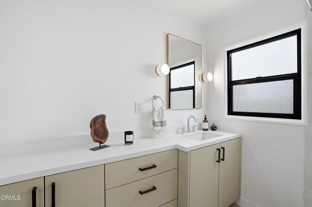 2801 Ceilhunt Avenue, Los Angeles, CA 90064