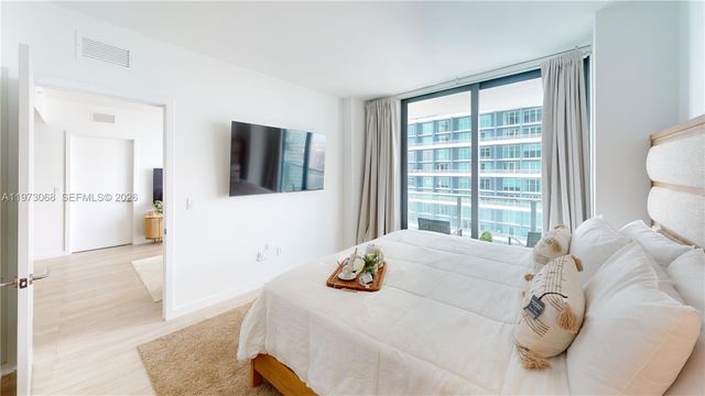 1300 S Miami Ave 3309, Miami, FL 33130