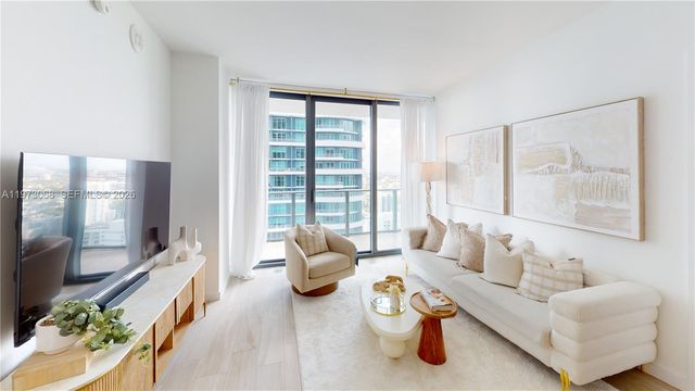 1300 S Miami Ave 3309, Miami, FL 33130