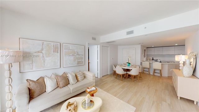 1300 S Miami Ave 3309, Miami, FL 33130