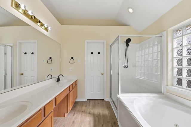 2121 Crimson Lake Lane, League City, TX 77573