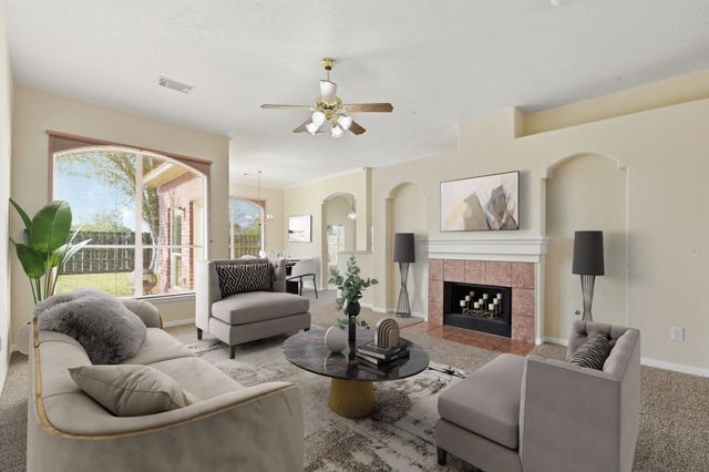 2121 Crimson Lake Lane, League City, TX 77573