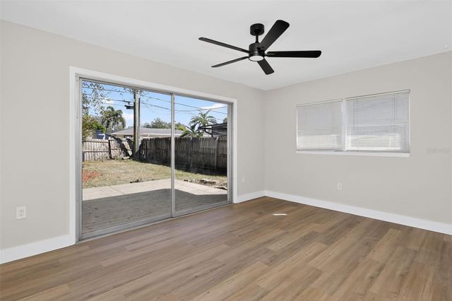 1321 MURRAY AVENUE, Clearwater, FL 33755