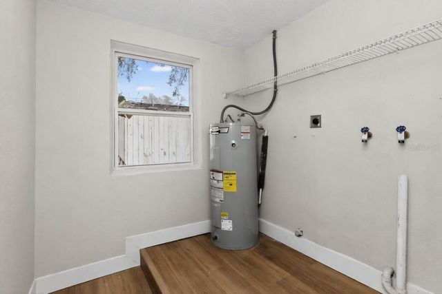 1321 MURRAY AVENUE, Clearwater, FL 33755