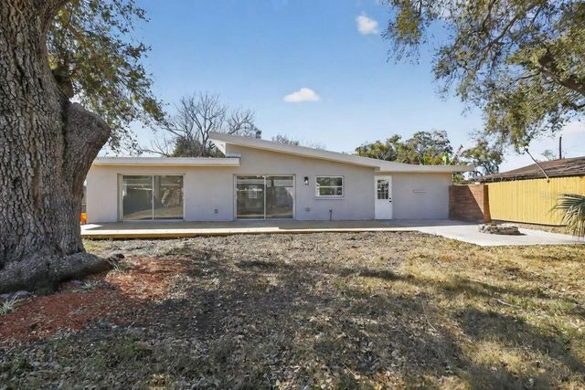 1321 MURRAY AVENUE, Clearwater, FL 33755