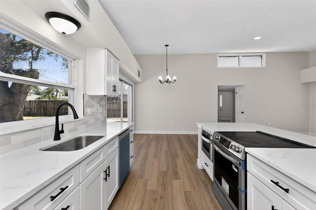 1321 MURRAY AVENUE, Clearwater, FL 33755