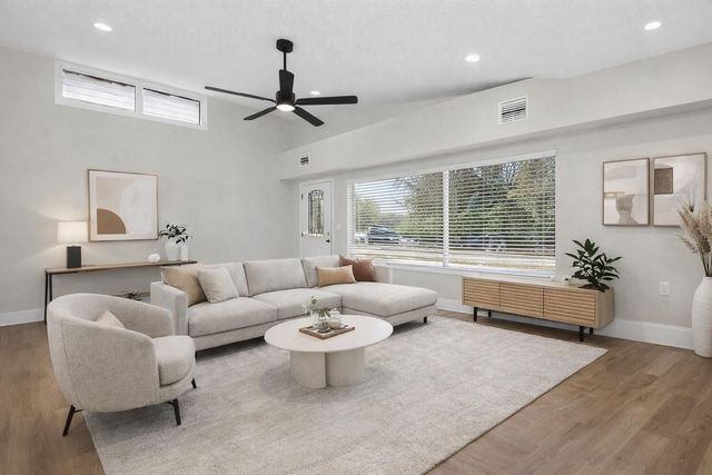 1321 MURRAY AVENUE, Clearwater, FL 33755