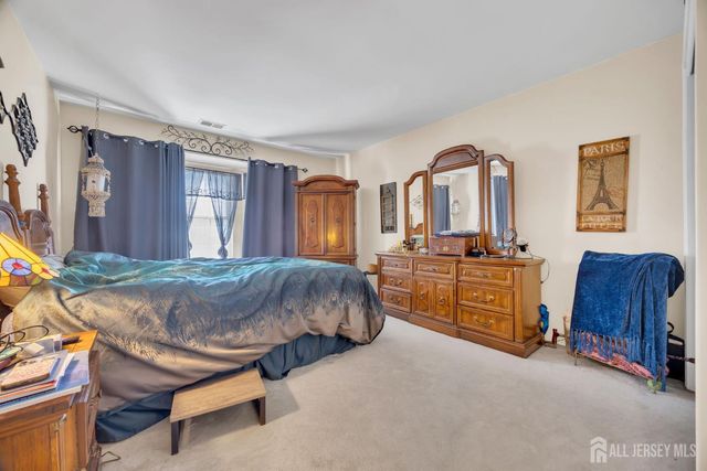 122 Longfield Court, East Brunswick, NJ 08816