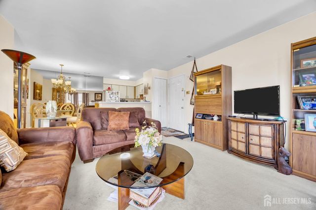 122 Longfield Court, East Brunswick, NJ 08816