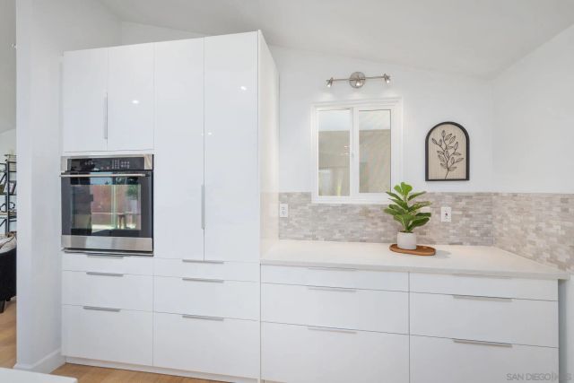 2649 Palace, San Diego, CA 92123