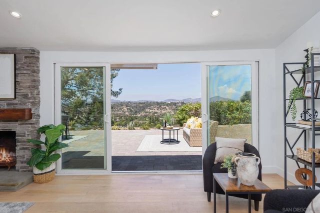 2649 Palace, San Diego, CA 92123