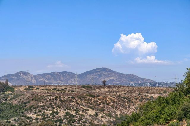 2649 Palace, San Diego, CA 92123