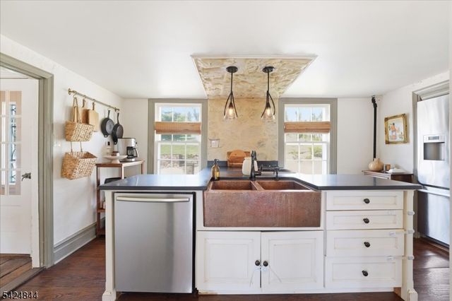 2020 Washington Valley Rd, Bridgewater Twp., NJ 08836