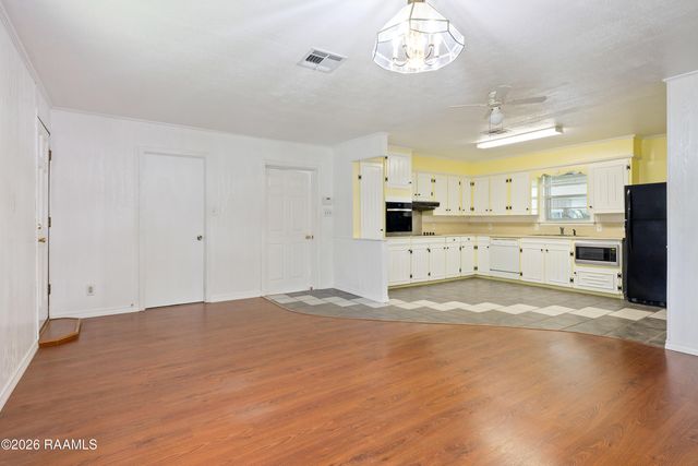 127 Julian Circle, Lafayette, LA 70507