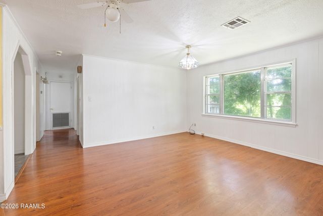 127 Julian Circle, Lafayette, LA 70507