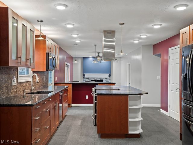 5922 Opal Street, North Ridgeville, OH 44039