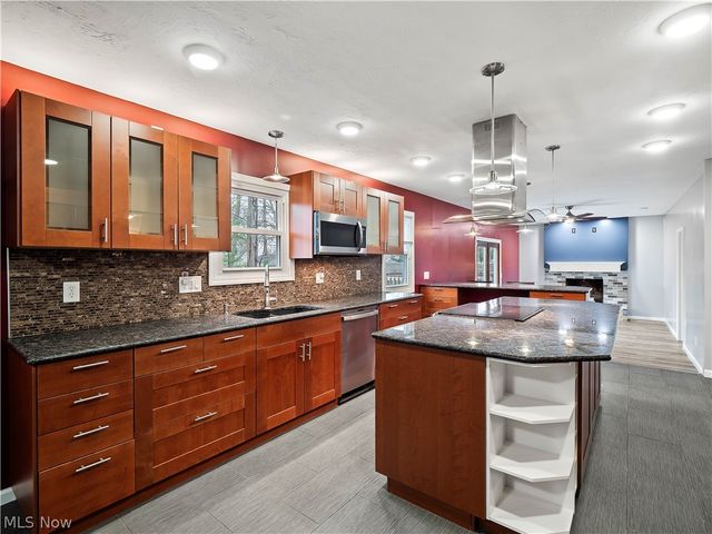 5922 Opal Street, North Ridgeville, OH 44039