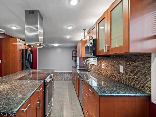 5922 Opal Street, North Ridgeville, OH 44039