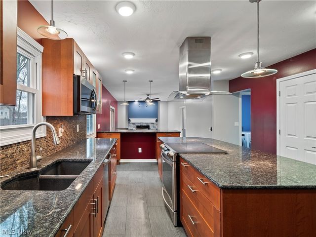 5922 Opal Street, North Ridgeville, OH 44039