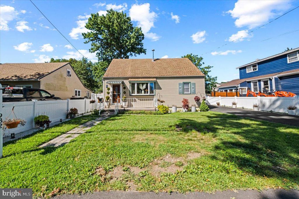 932 WYOMING AVE, Croydon, PA 19021