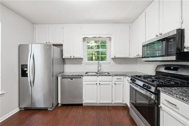 30 White Pines Lane, Dallas, GA 30157
