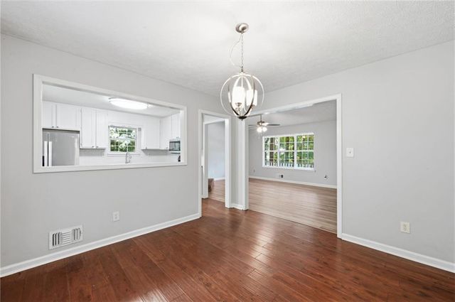 30 White Pines Lane, Dallas, GA 30157