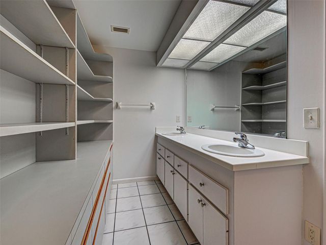 3064 CROWN HERON POINT, Venice, FL 34293