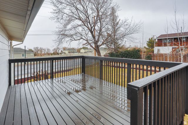 11 QUEBEC CIR, Tooele, UT 84074