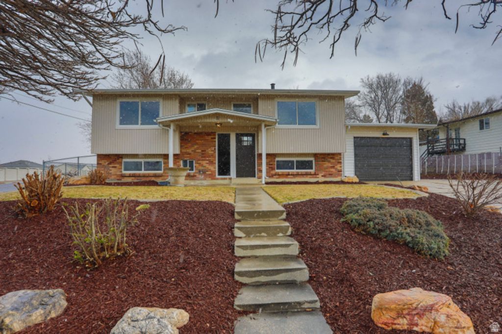 Image 18 of property listing at 11 QUEBEC CIR, Tooele, UT 84074