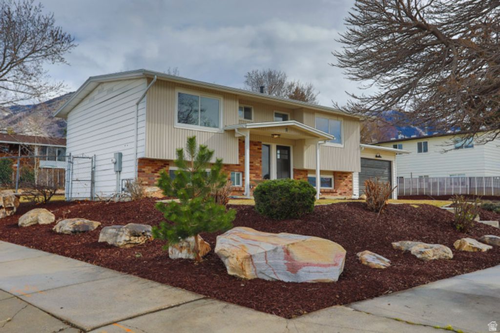 Image 19 of property listing at 11 QUEBEC CIR, Tooele, UT 84074